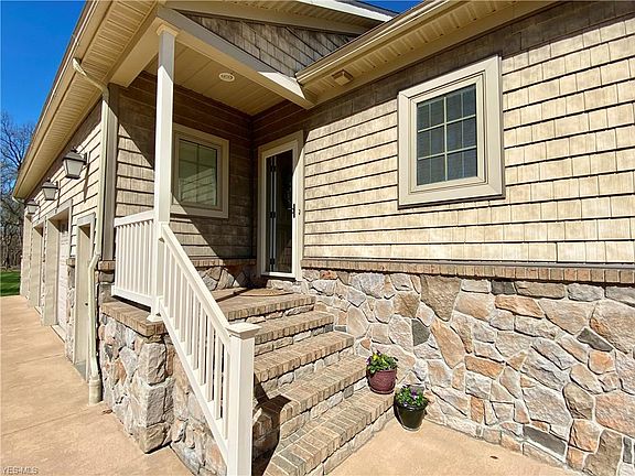 3rd image of 7760 Nodding Hill Dr