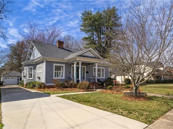 305 W 2nd Ave, Lexington, NC 27292