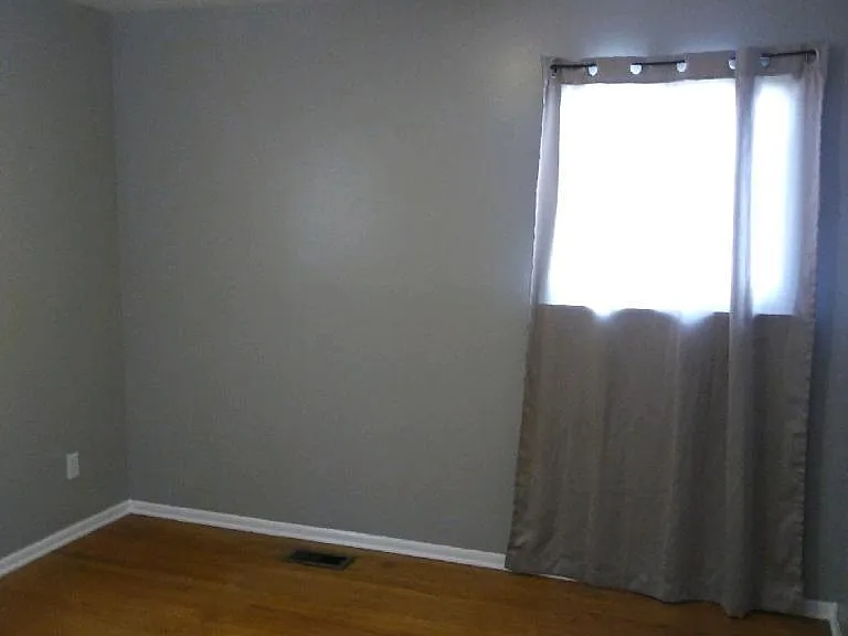 74 E Longfellow Ave — Photo 6