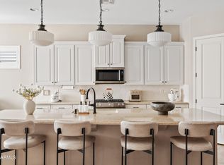 2867 E Citadel Ct, Gilbert, AZ 85298