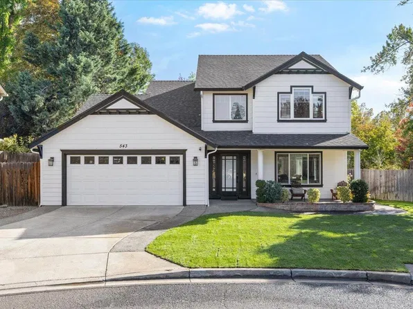 543 Hoover Park Dr, Medford, OR 97504