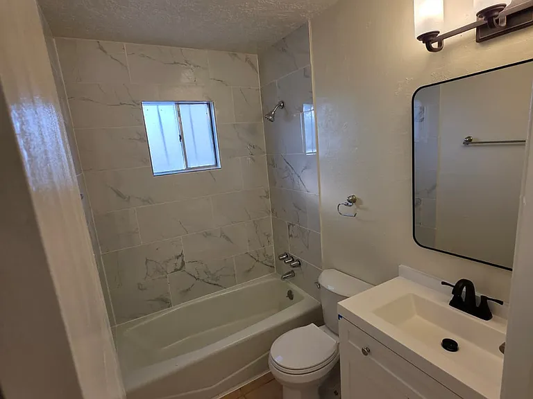 301 Utah St SE #4 — Photo 11