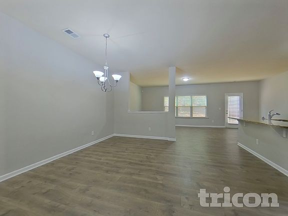 5th image of 3303 Lowland Dr