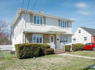 281 Schepis Ave, Saddle Brook, NJ 07663