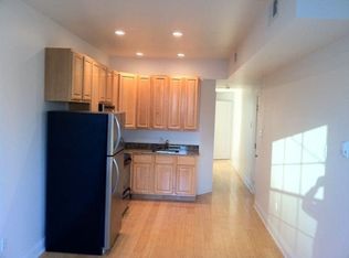 1004 S 5th St #2, Philadelphia, PA 19147