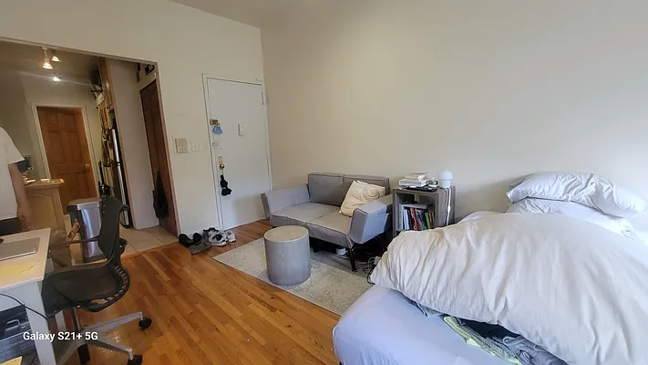 Rented by Chartwell Manhattan Realty | media 5