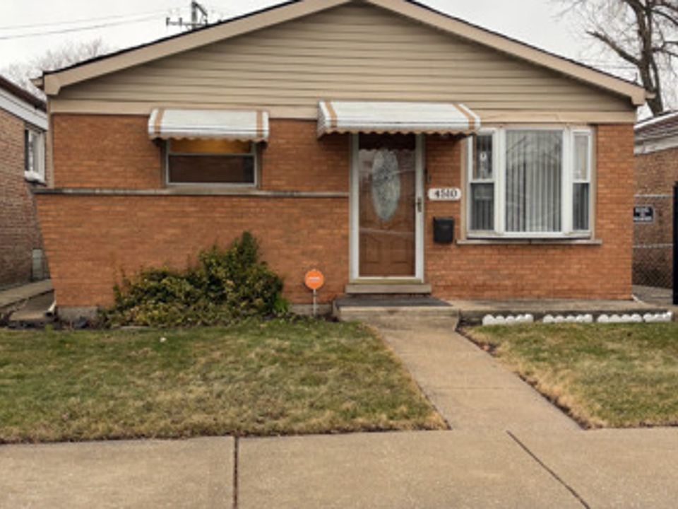 1st image of 4510 S La Crosse Ave