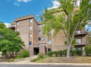 420 Walnut Creek Ln Unit 3104, Lisle, IL 60532
