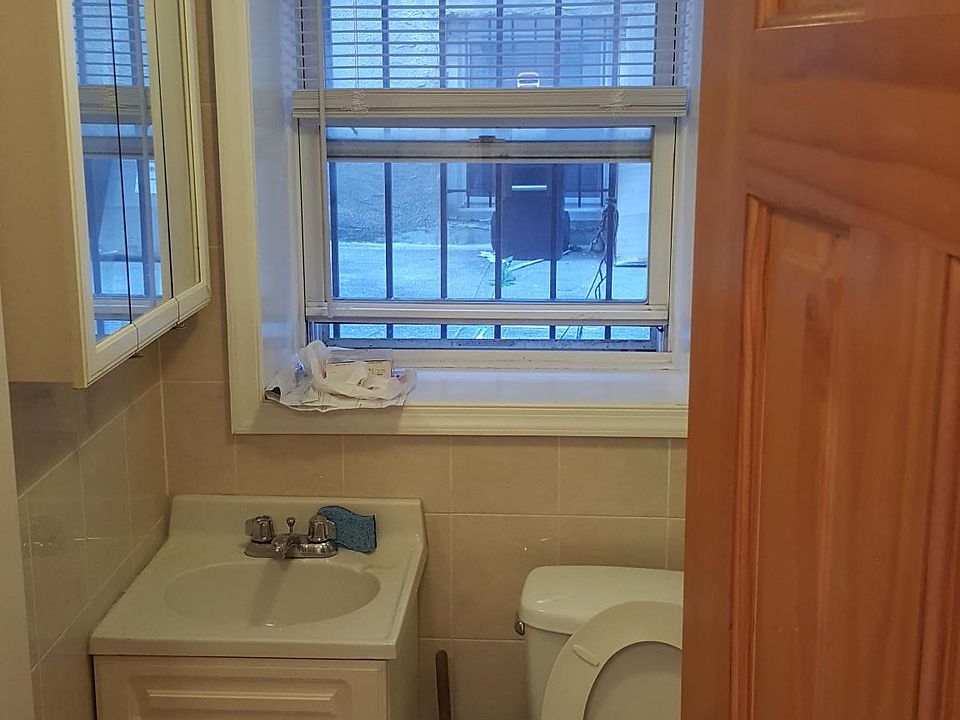 2nd image of 21344 40th Ave