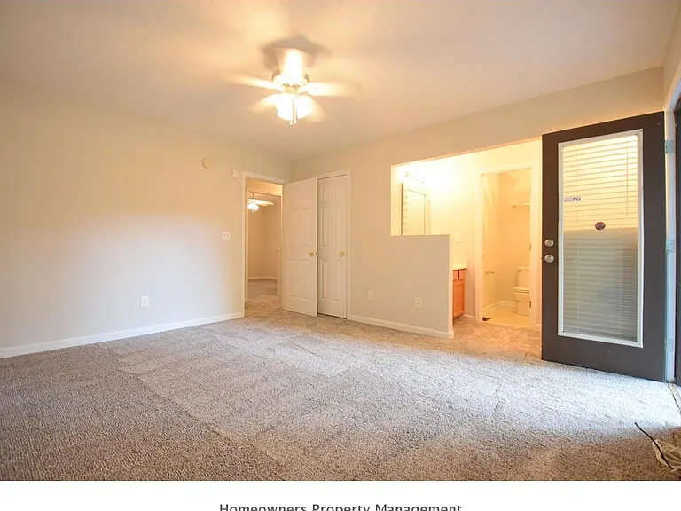 5840 Horton Pl — Photo 18