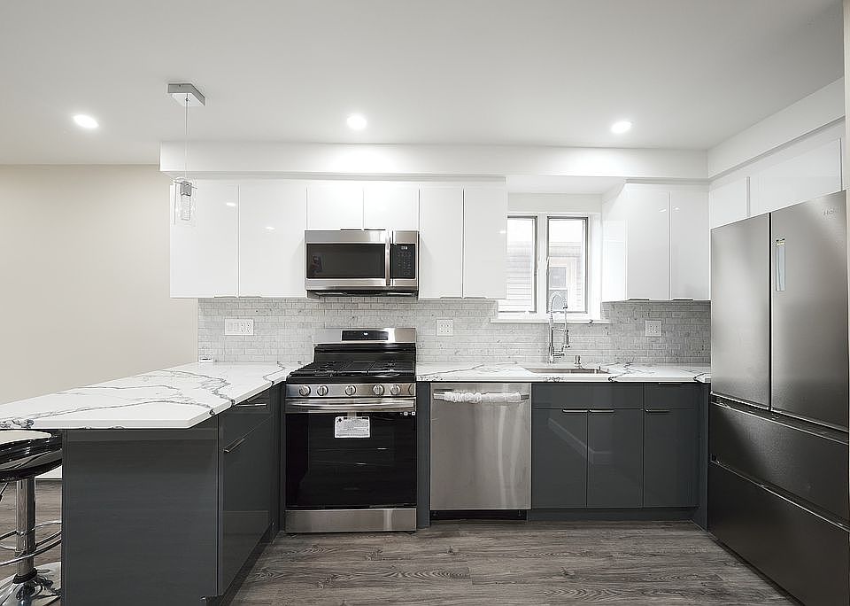 1st image of 2628 E 26th St #203S