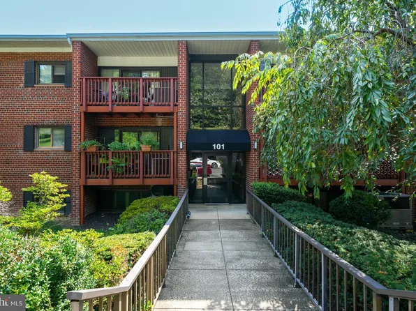 101 Skyhill Rd APT 303, Alexandria, VA 22314