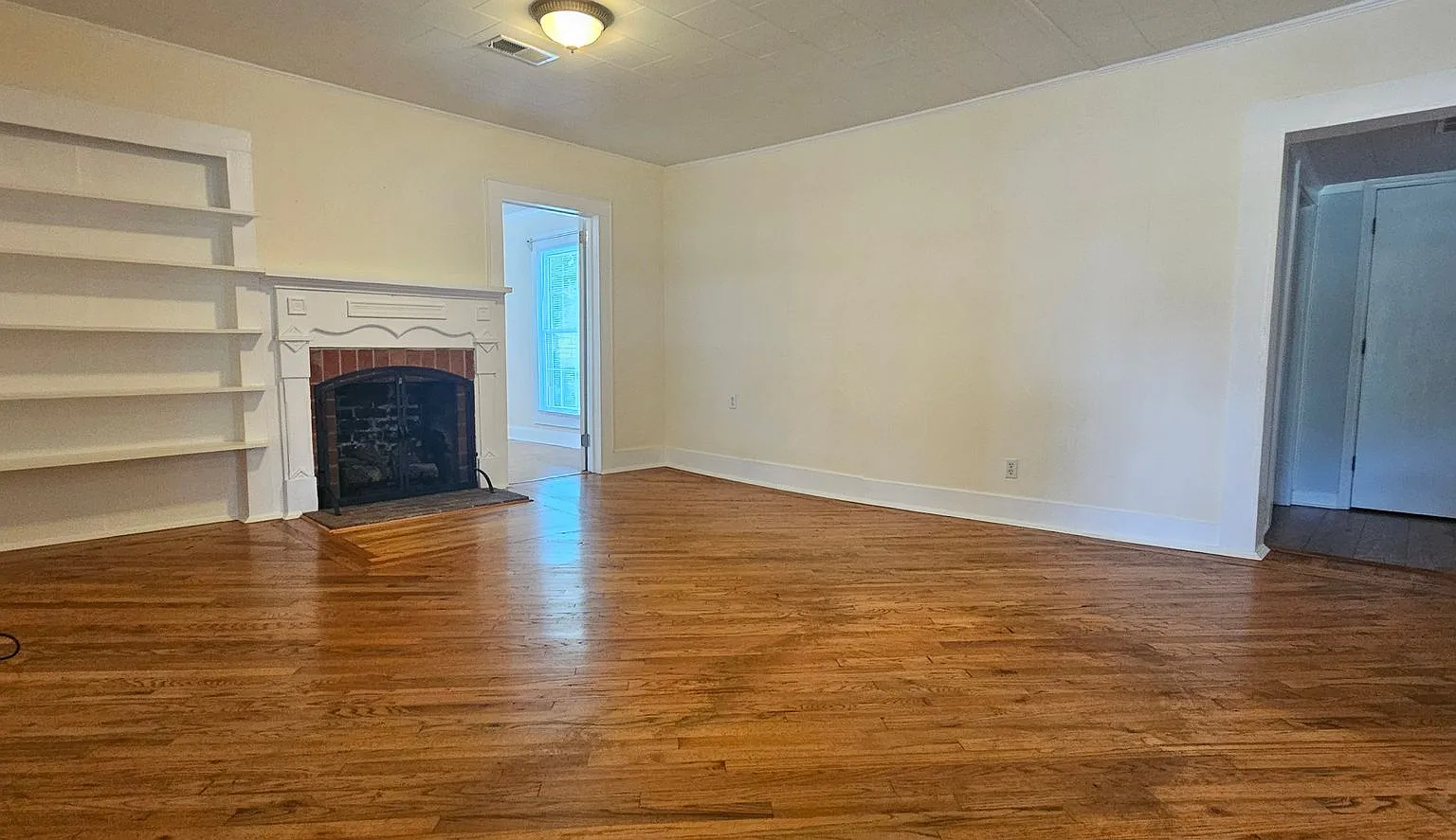 Cozy 2 Bedroom, 1 Bath Home for Rent in Thomasville! — Photo 4