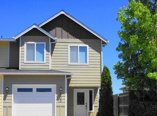 903 Silver Fox Dr, Central Pt, OR 97502