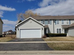 28716 Sawmill Ln, Lakemoor, IL 60051