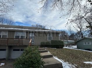 107 S Arlington Ave, Independence, MO 64053