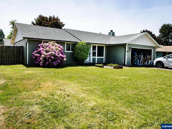 4746 Monarchy Dr NE, Salem, OR 97301