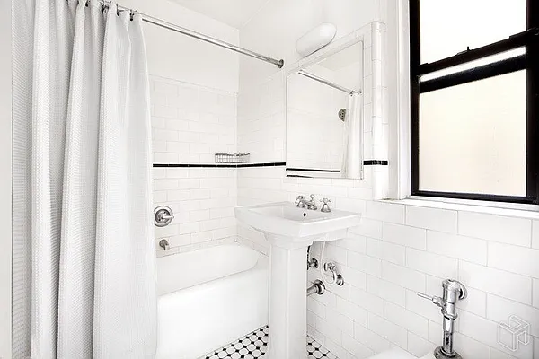 Sold by Halstead Real Estate | media 22