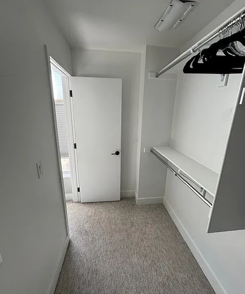 Queen Bedroom 2 Walk-in