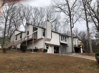 4122 Inola Trl NE, Roswell, GA
