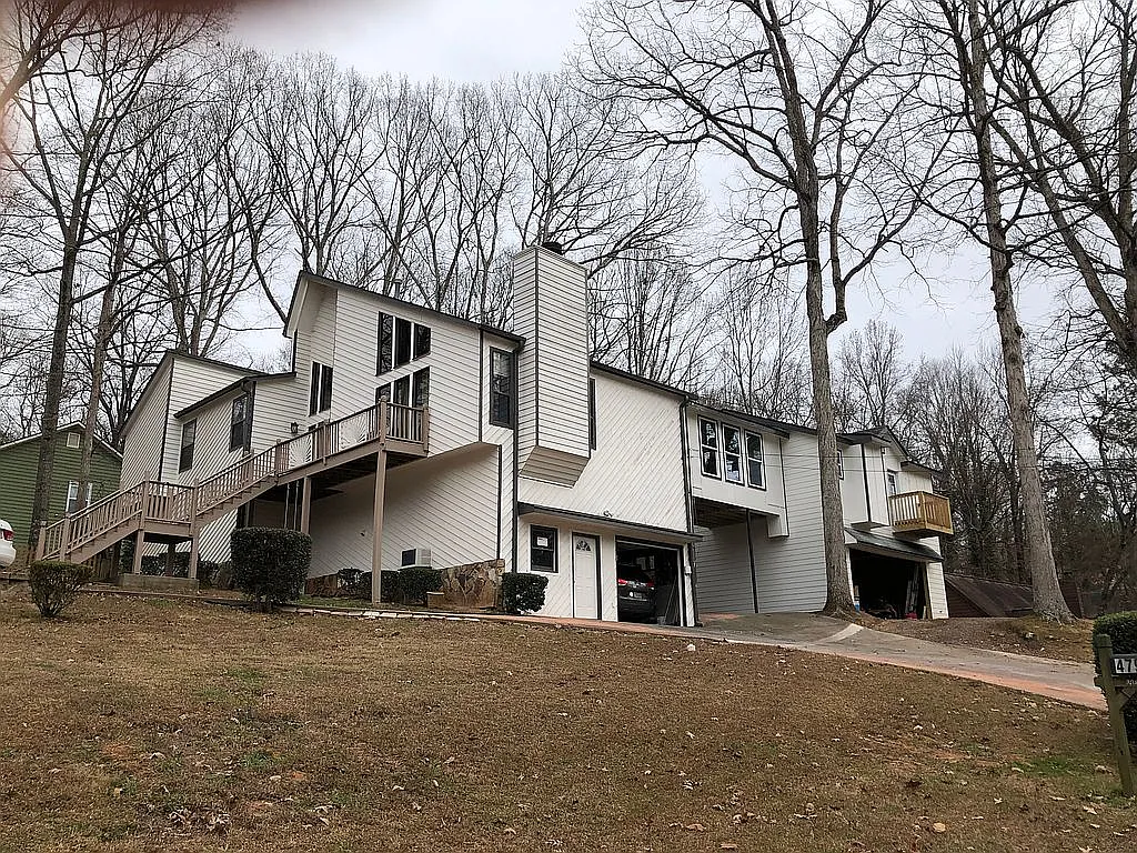 4122 Inola Trl NE photo 1