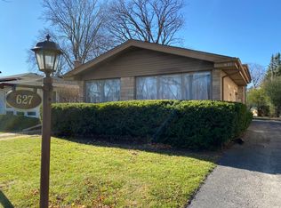 627 Lavergne Ave, Wilmette, IL