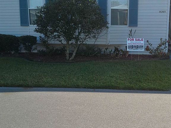 Front view of property