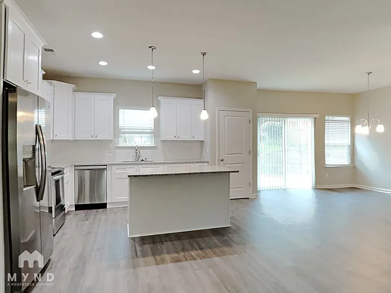 1513 Allenbrook Dr — Photo 8