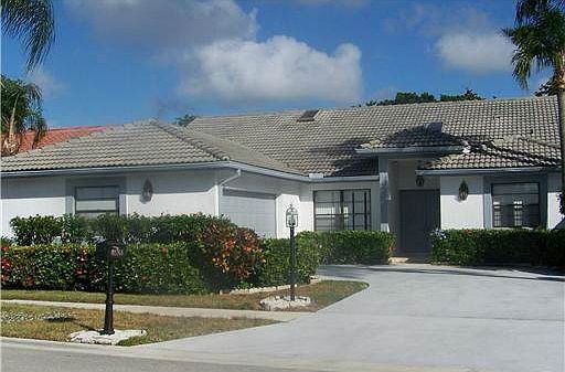 8584 eagle run drive