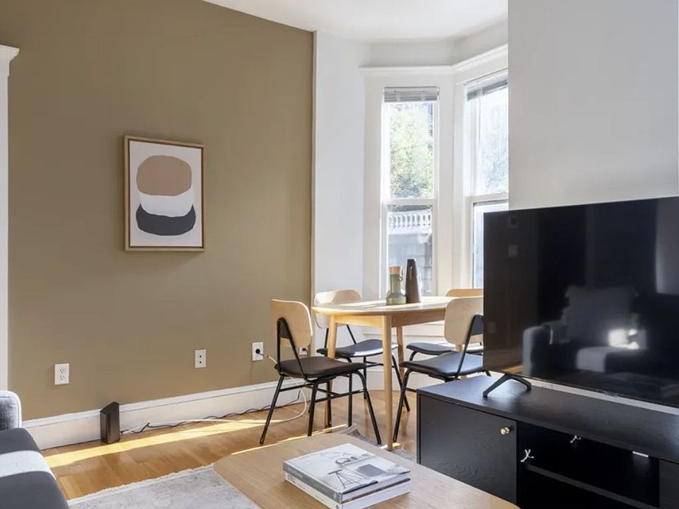 2nd image of 16 Derne St #4B