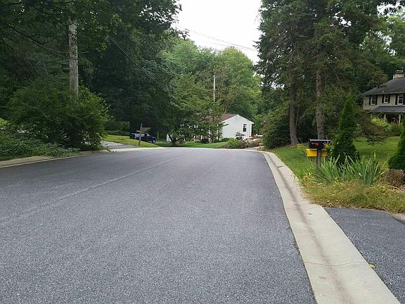 5th image of 205 Larchwood Rd