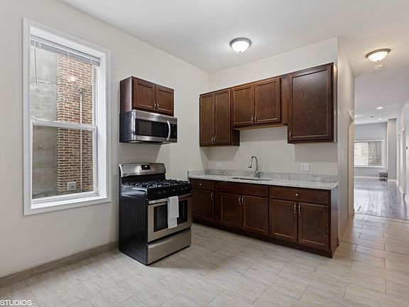 5th image of 207 N Kolin Ave