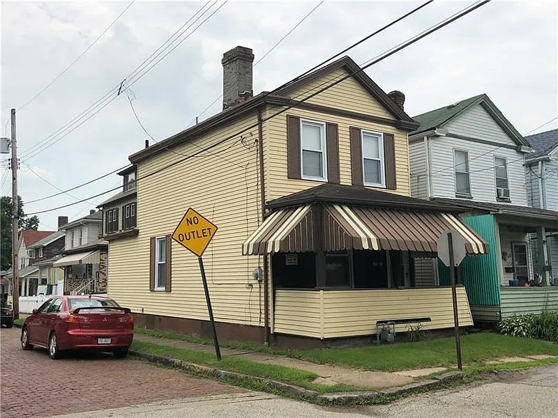 3716 York St photo 1