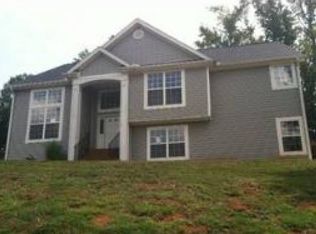 117 Whipple Ln, Taylors, SC 29687