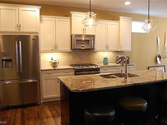 4th image of 312 Spruce Hill Dr