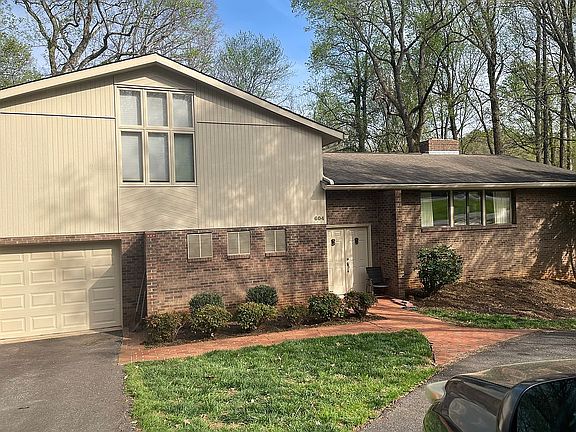 604 3rd Ave - Circular DW