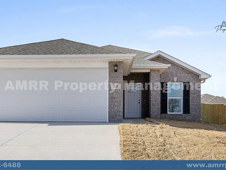 125 SW Vicki St — Photo 31