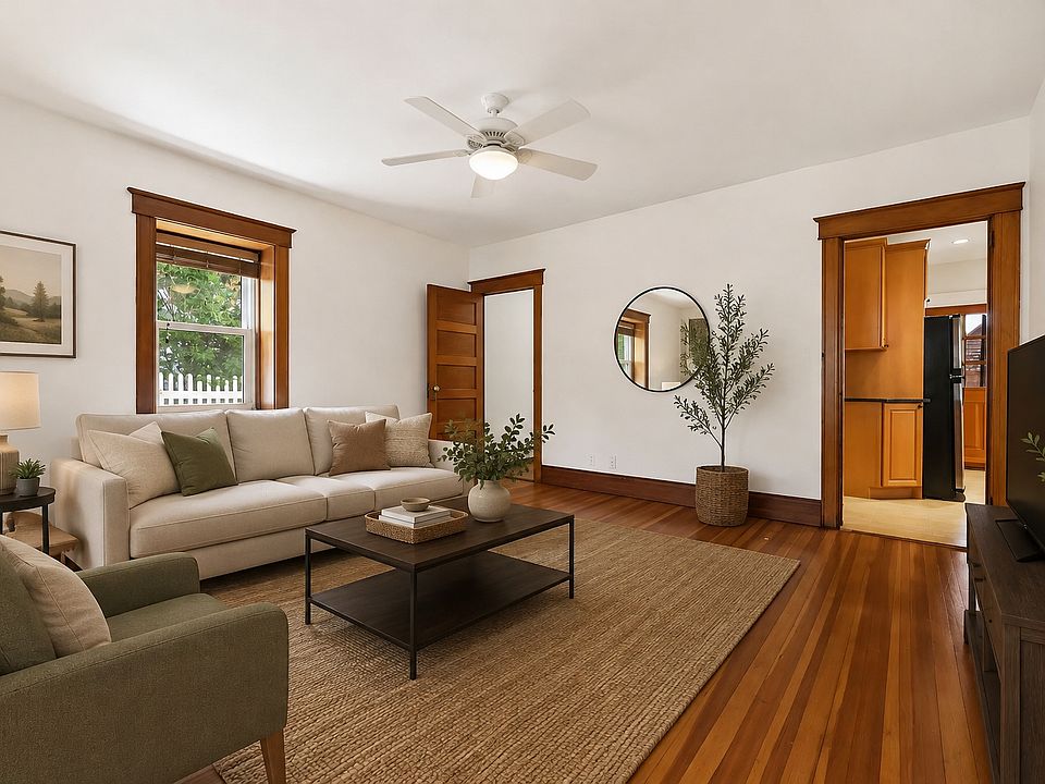 1st image of 20 Church St W #2