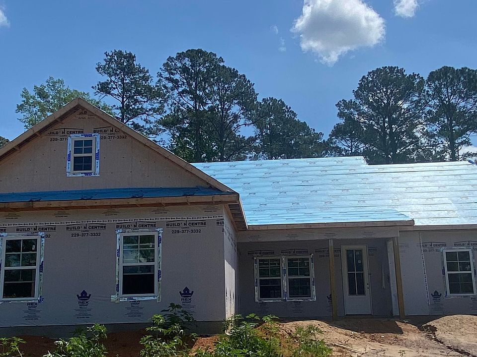 1st image of 110 Crooked Creek Ln