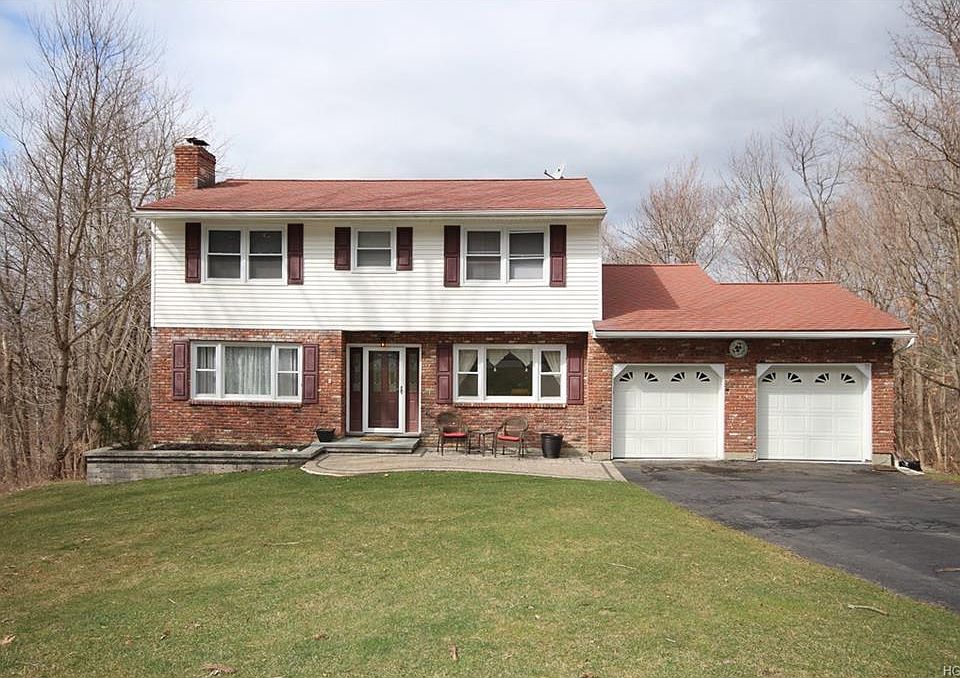 1st image of 9 Roanoke Dr