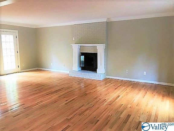 2nd image of 1023 Seina Vista Dr