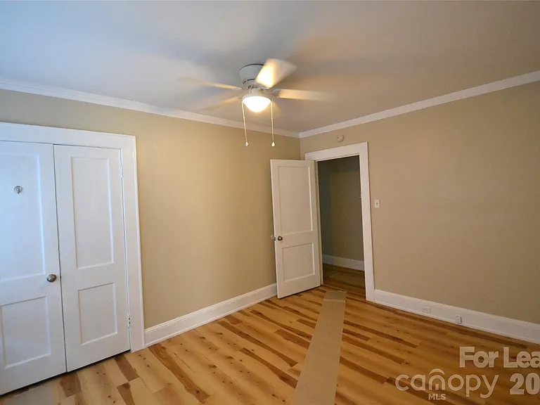 800 Arbor St NE — Photo 12