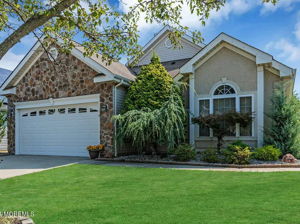 79 Cypress Point Lane, Jackson, NJ 08527
