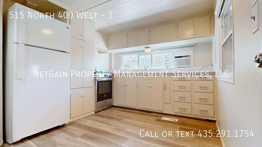 Pet Friendly 1 Bedroom Mobile Home — Photo 3
