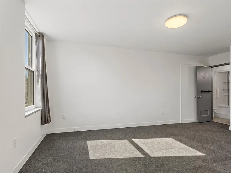 703 N Park 704 Tarn — Photo 9