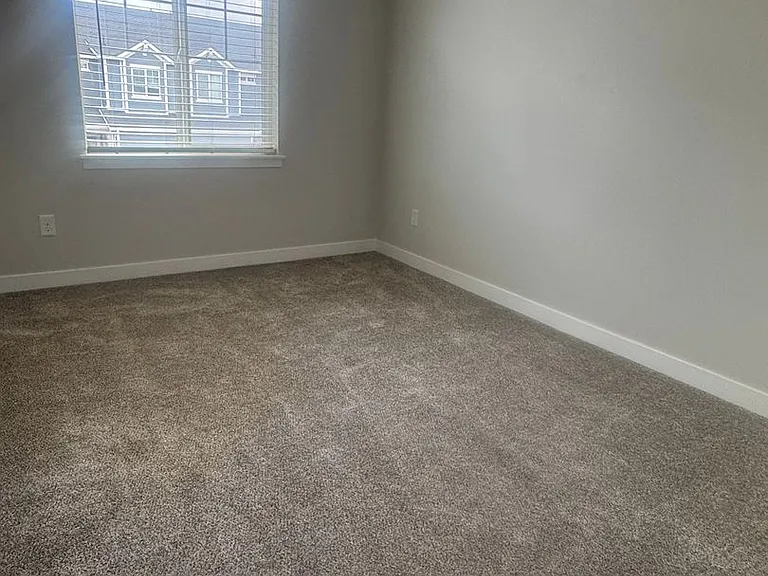 759 N Hilltop Dr — Photo 14