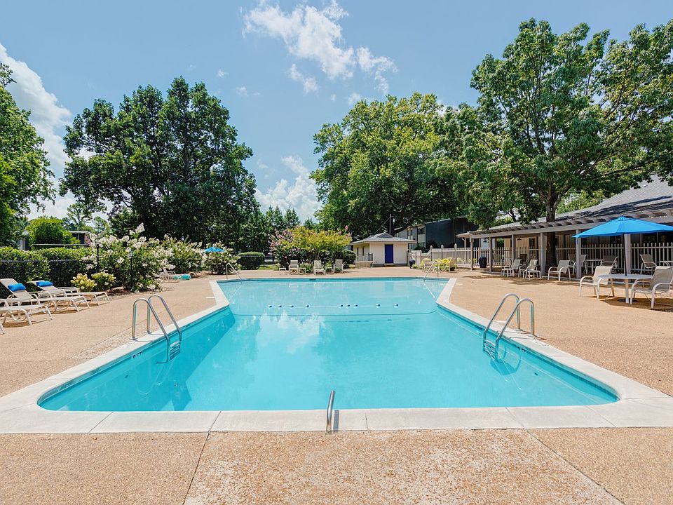 Expansive Swimming Pool & Sundeck