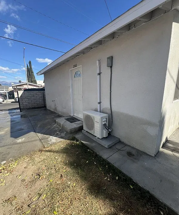 2268 Inez St
