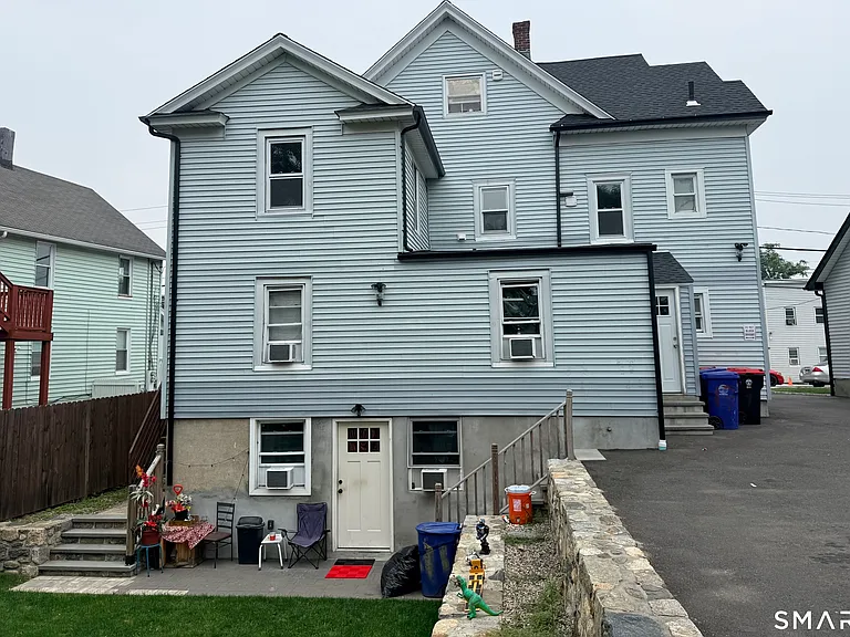 17 Laura St — Photo 4