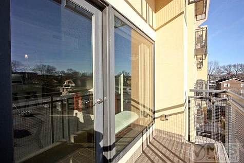 2nd image of 1101 18th Ave S APT 408